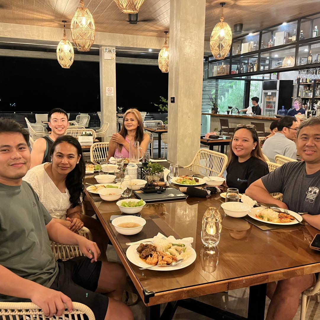 Dive team group shot Anilao