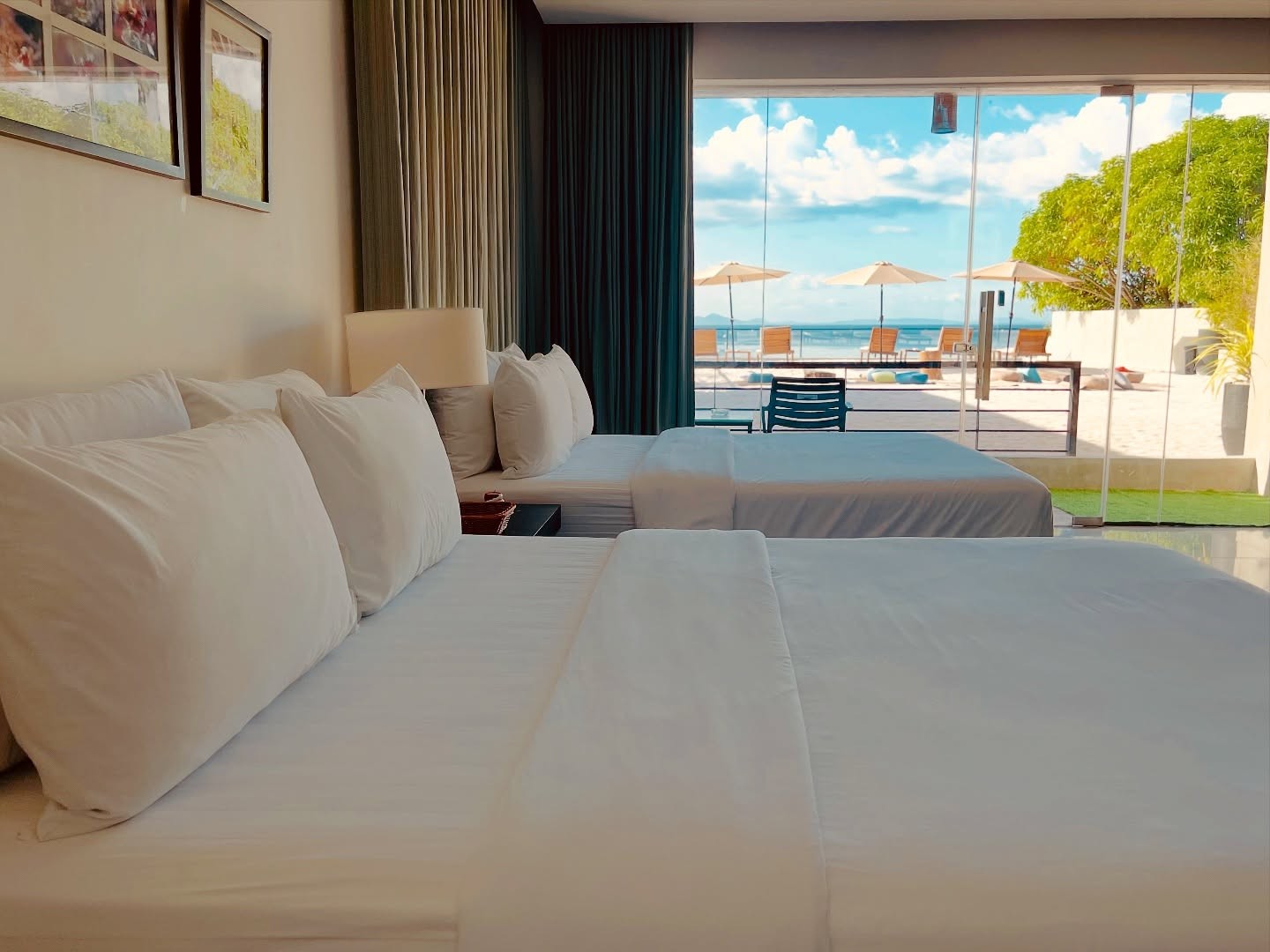 Beach Deluxe room interior